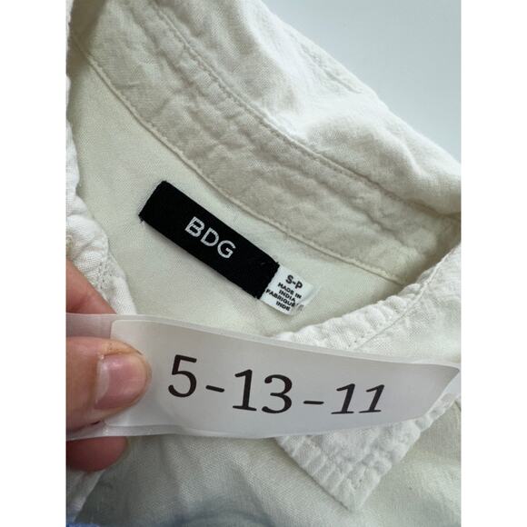 BDG Shirt Womens Small White Blue Two Tone Button Down Urban‎ Outfitters - Picture 3 of 7